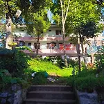 Sugan Residancy-Kodaikanal