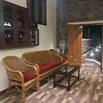 Noor Garden
