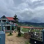 Kodai Poombarai Palace