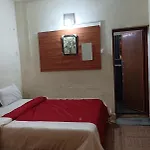 Flghr Crazy Home Stay