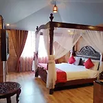 Hyders Park- The Luxury Hotel