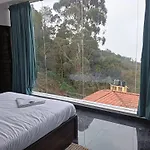 Poigai Villa