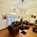 Lakshmi Illam Guesthouse For Families Only