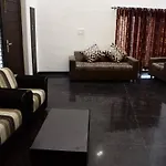 Crescent Homestay