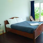 Happyhuts At Green Valley View