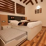Nirakaas Hideout Kodai Villas