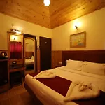 Pine Borough Inn