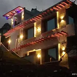 Shrubs Homestay
