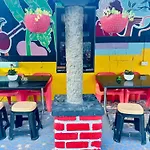 Rave Raja Coworking Hostels