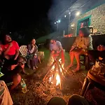 Rave Raja Coworking Hostels