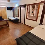 Green Woods Homestay