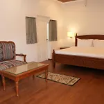 The Tredis Heritage By The Lake