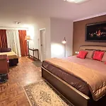 Bell Villa Luxury 3Bhk Private Home Stay With Garden Perfect For Families Couples Staycations