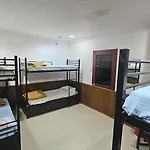 Hotel Rj Inn