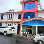 Hotel Rj Inn