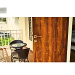 The Summit Homestay Kodaikanal