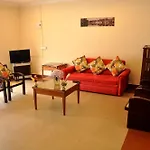 Oyo Premium Golf Club Road
