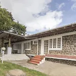 Guesthouser 1 Bedroom Farmhouse C09A