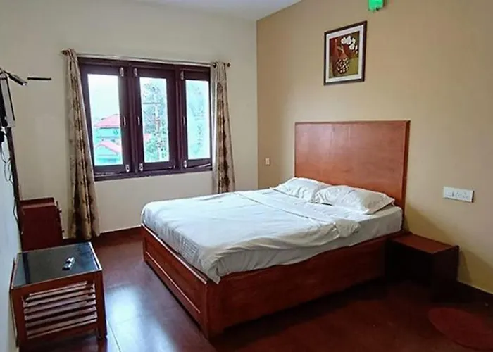 Fabhotel Sri Guhan Eiite
