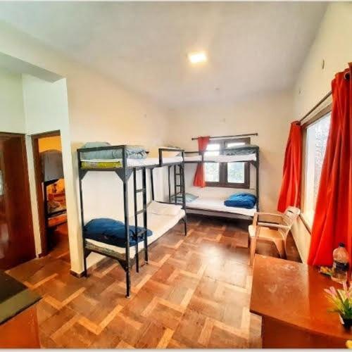 Dostel: Backpacker Hostel