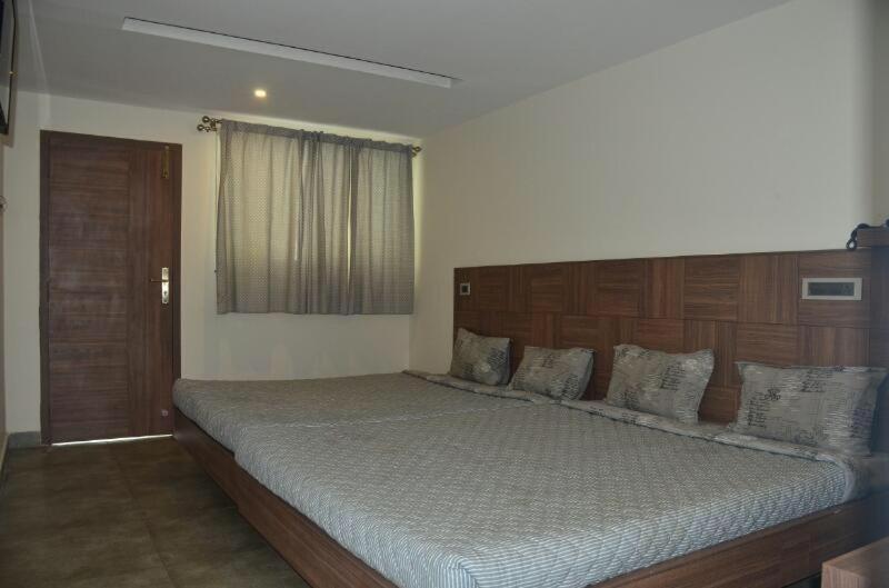 Oyo 4943 Sandanams Hotel Kodaikanal