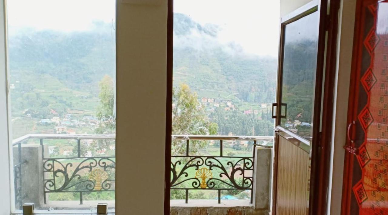 The Meadows Resort *