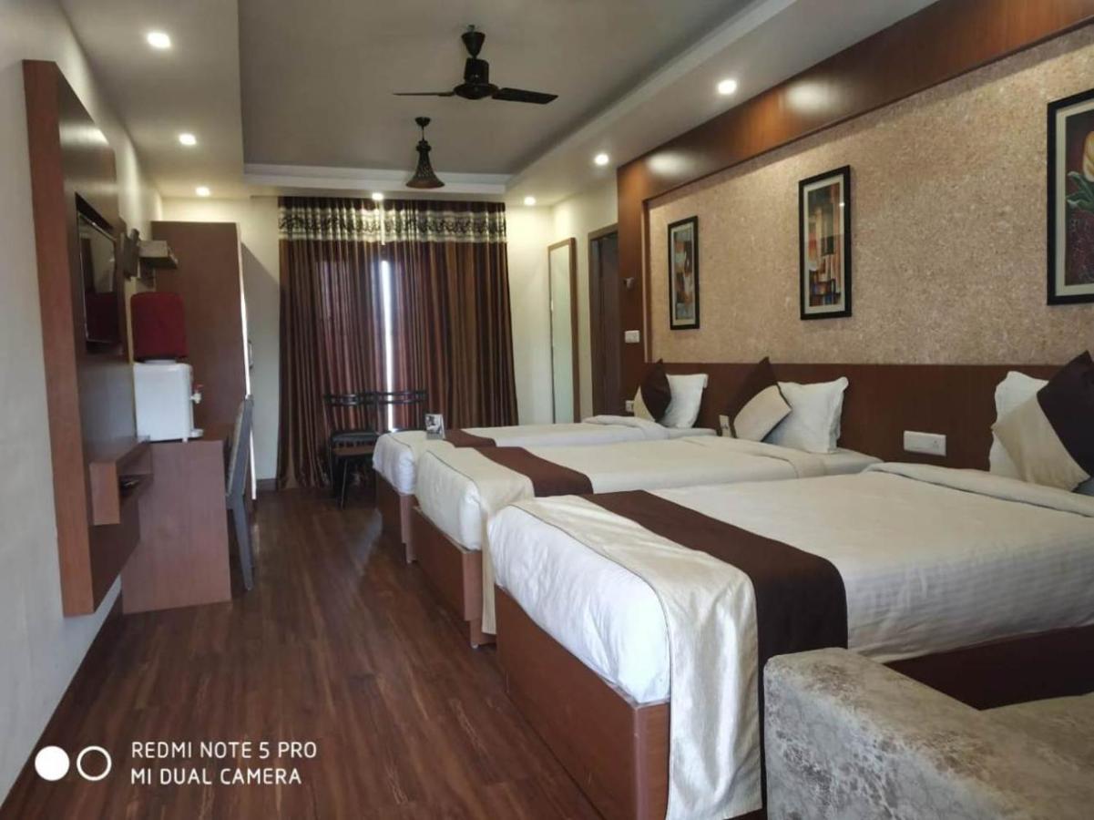 Hotel Apple Valley 3*