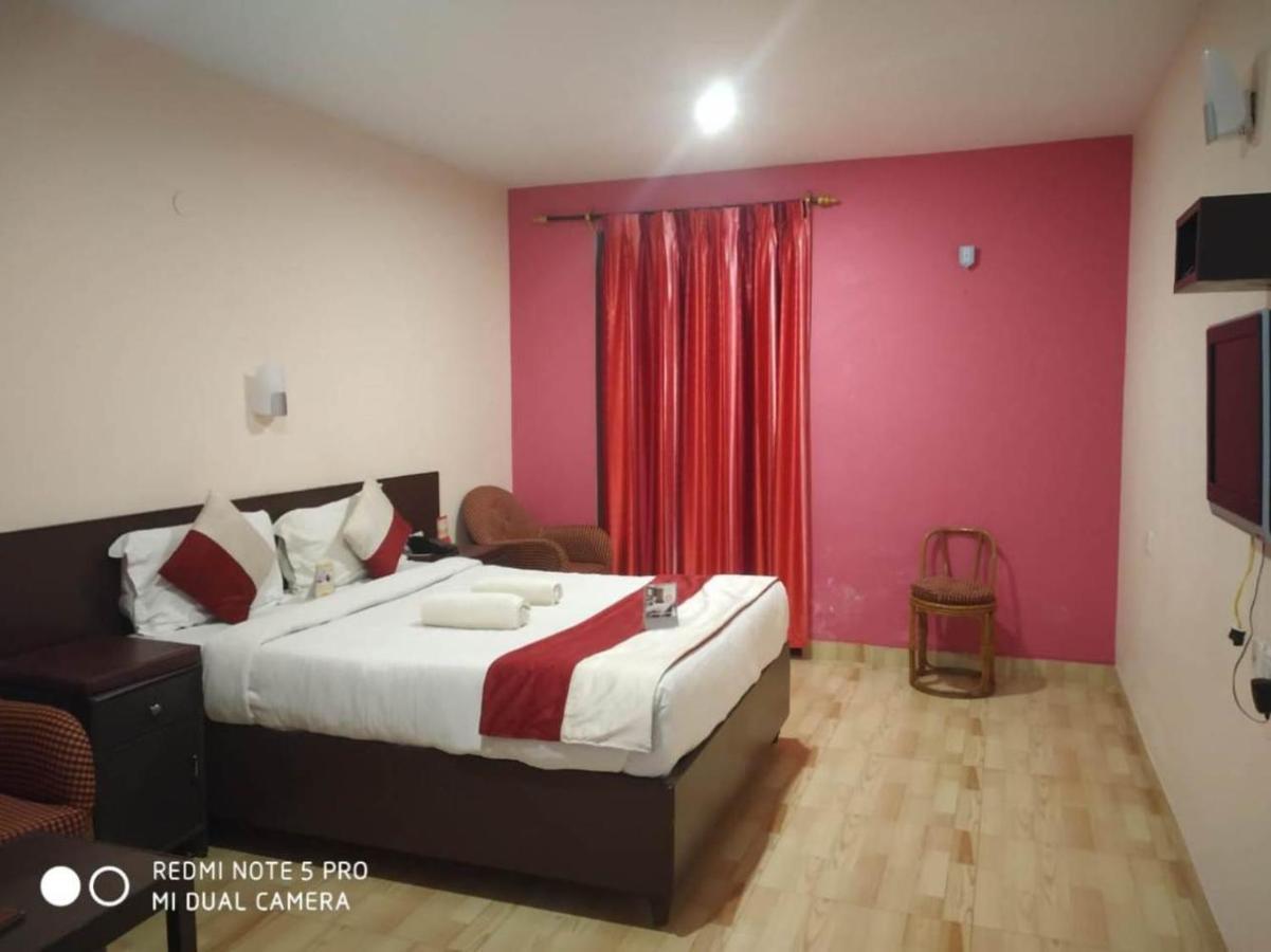 Apple Valley Hotel 3*