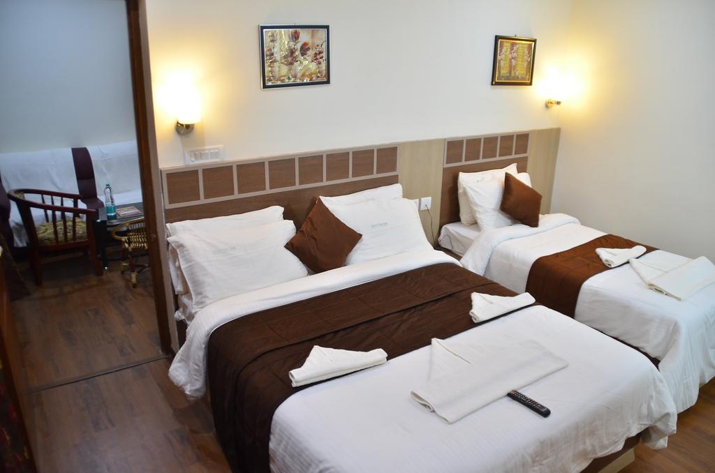 Hotel Aarem Valley Castle