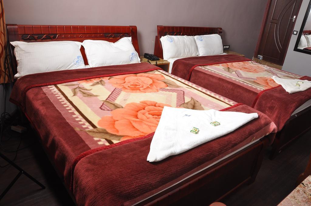Grand Paradise Hotel