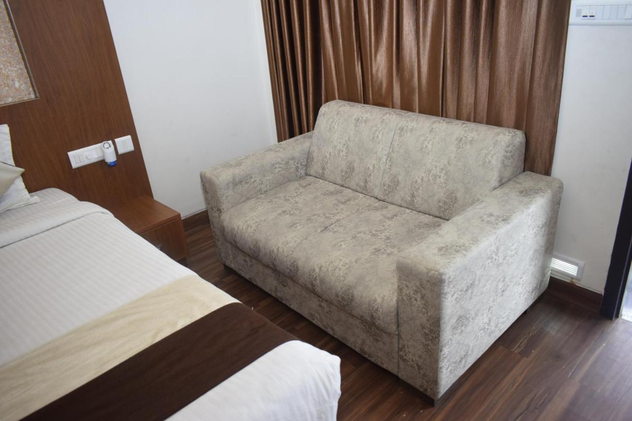 Apple Valley Hotel 3*