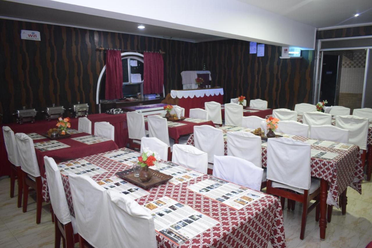 Hotel Apple Valley 3*