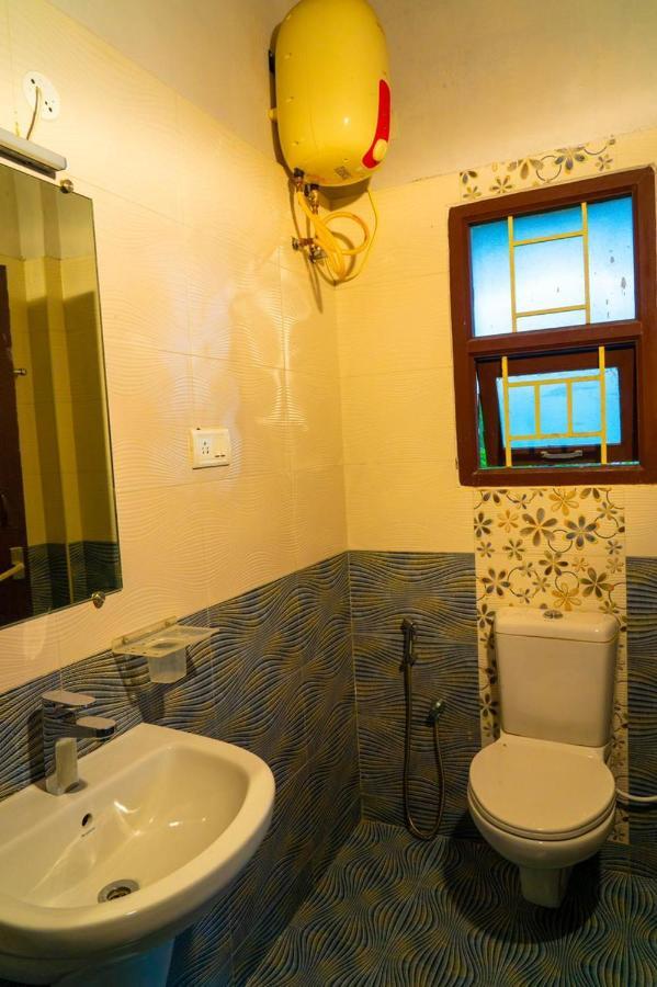 Hotel Yogi Cool Residency *