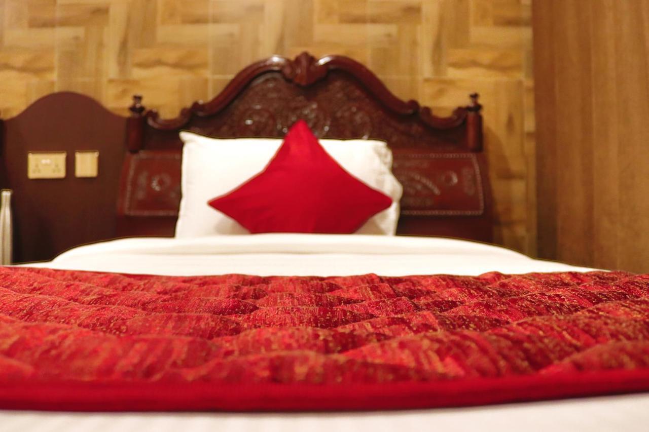 Hyders Park- The Luxury 3*
