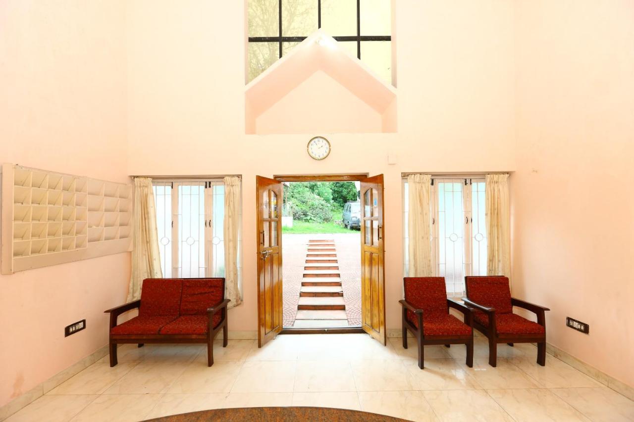 Oyo 8723 Mount View Hotel 3*