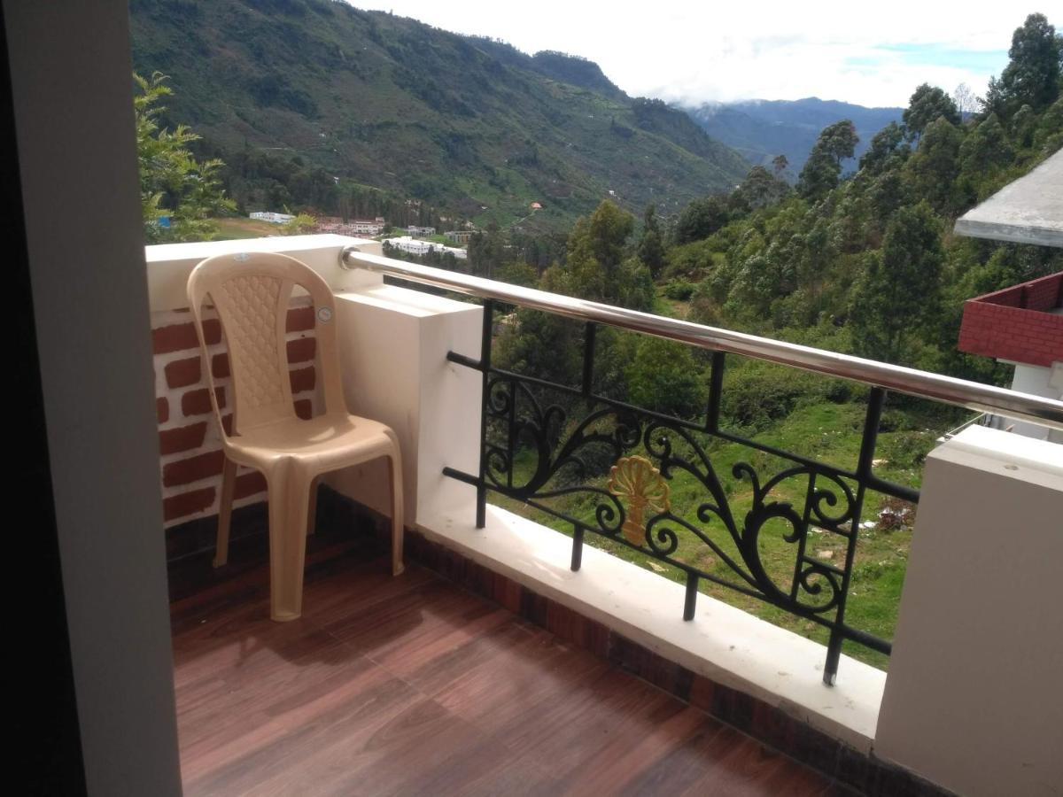 The Meadows Resort *