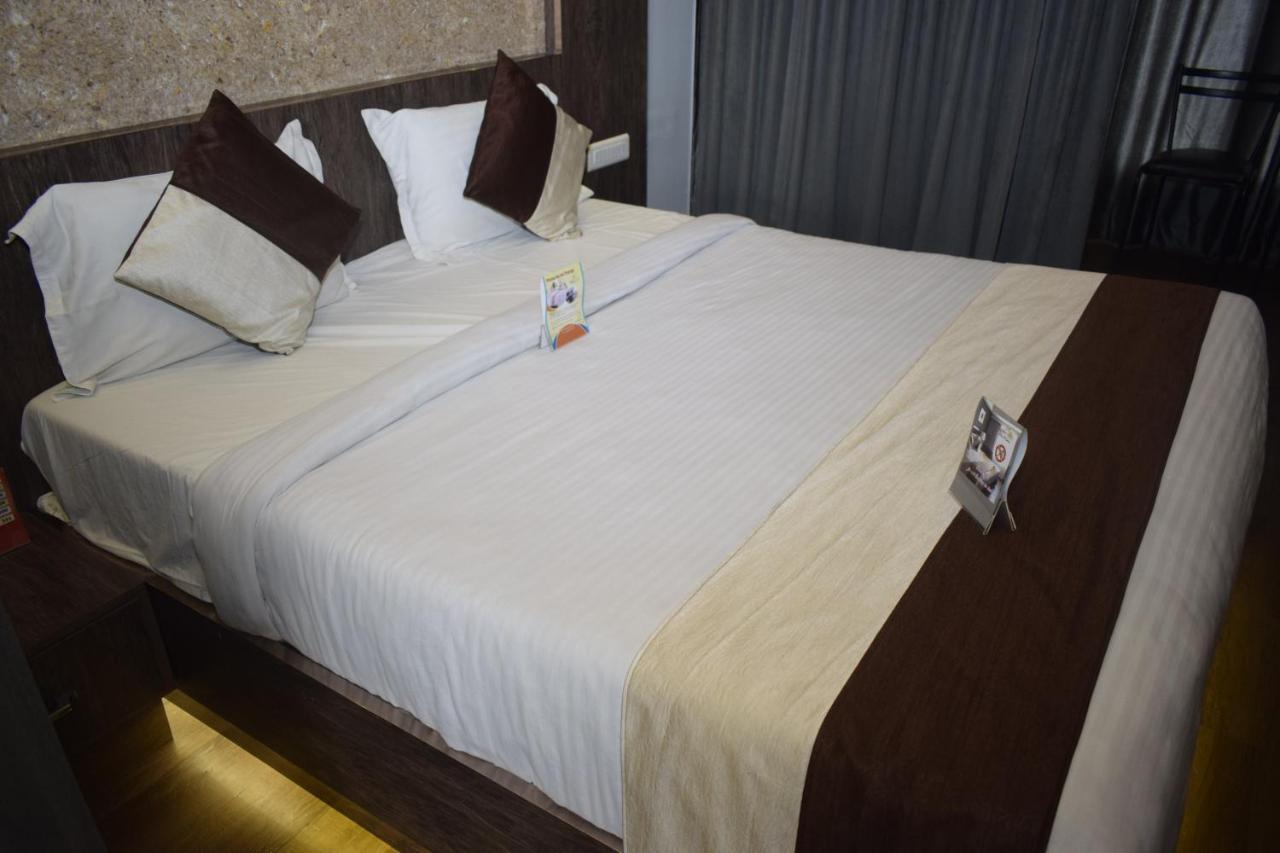 Hotel Apple Valley 3*