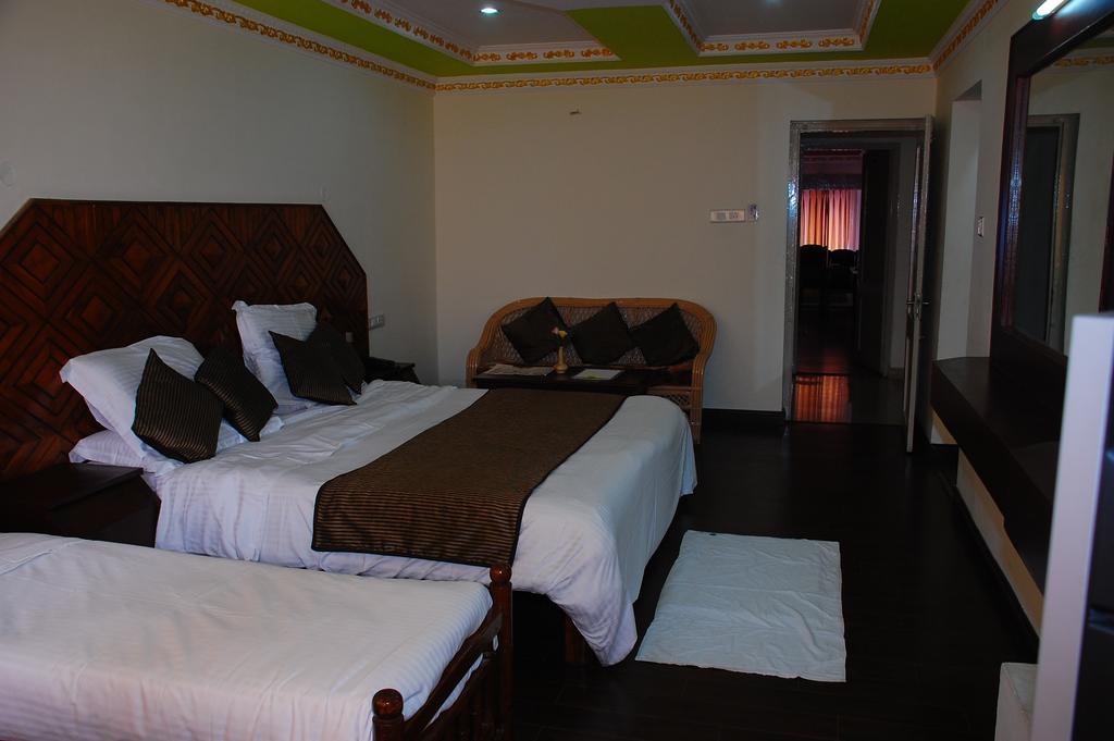 Hotel Gurupriya Kodaikanal