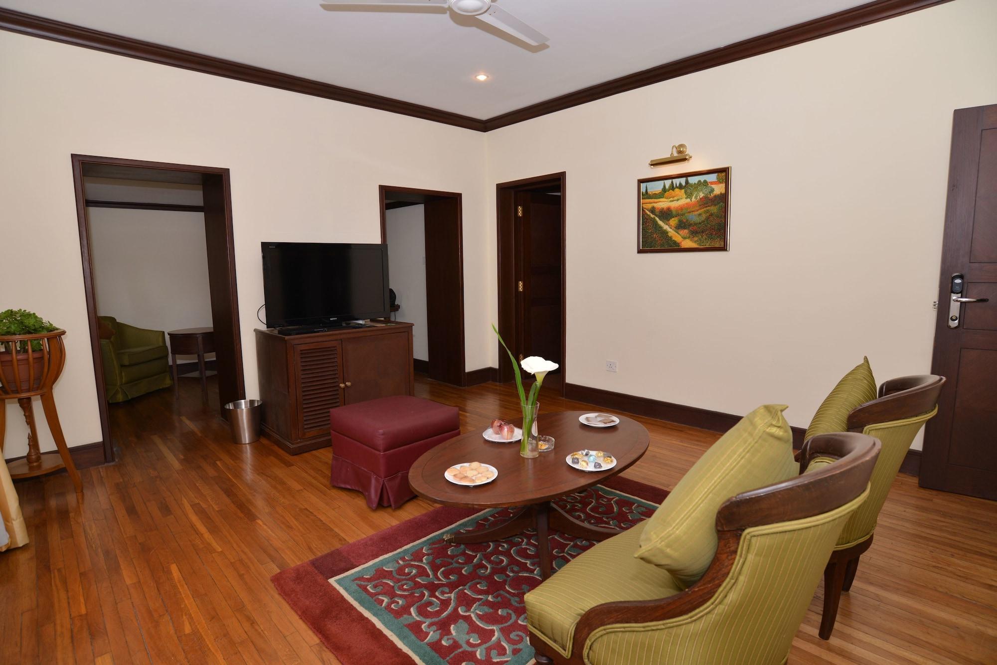 The Carlton 5*