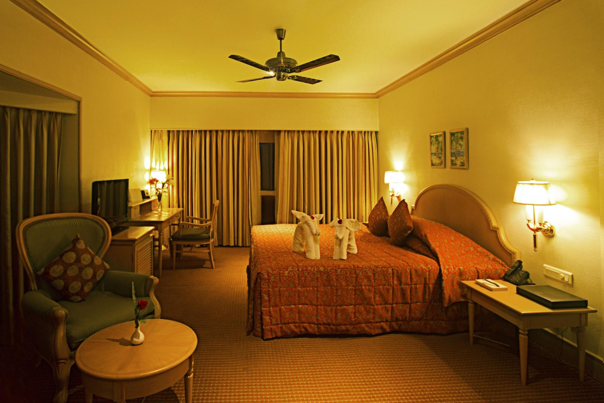 The Carlton Resort 5*