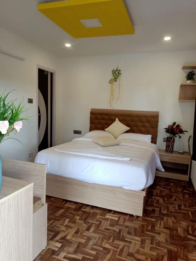 Hillington Bed & Breakfast *