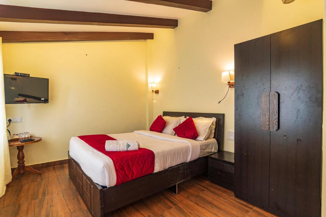 Warmth Hill Crest Resort