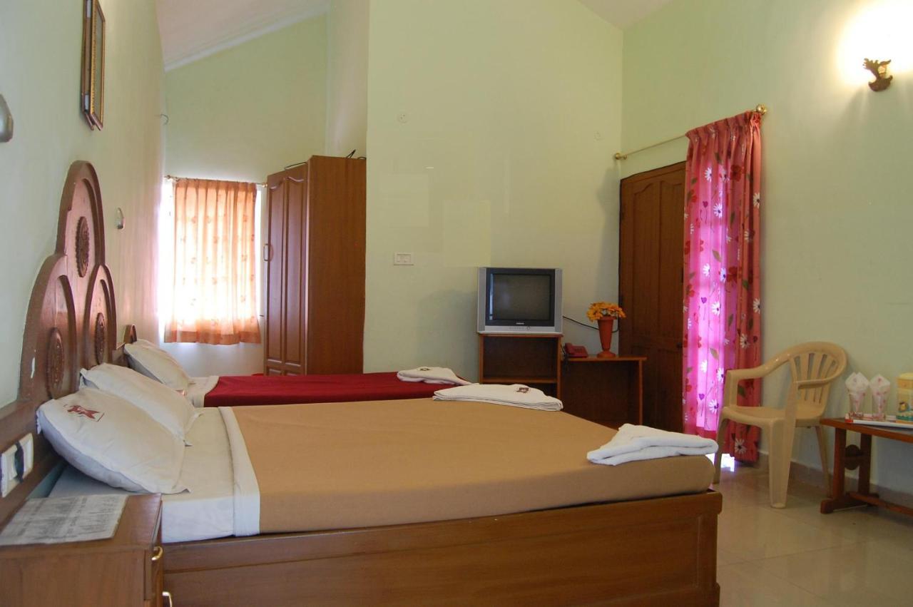 Wood Palace * Kodaikanal