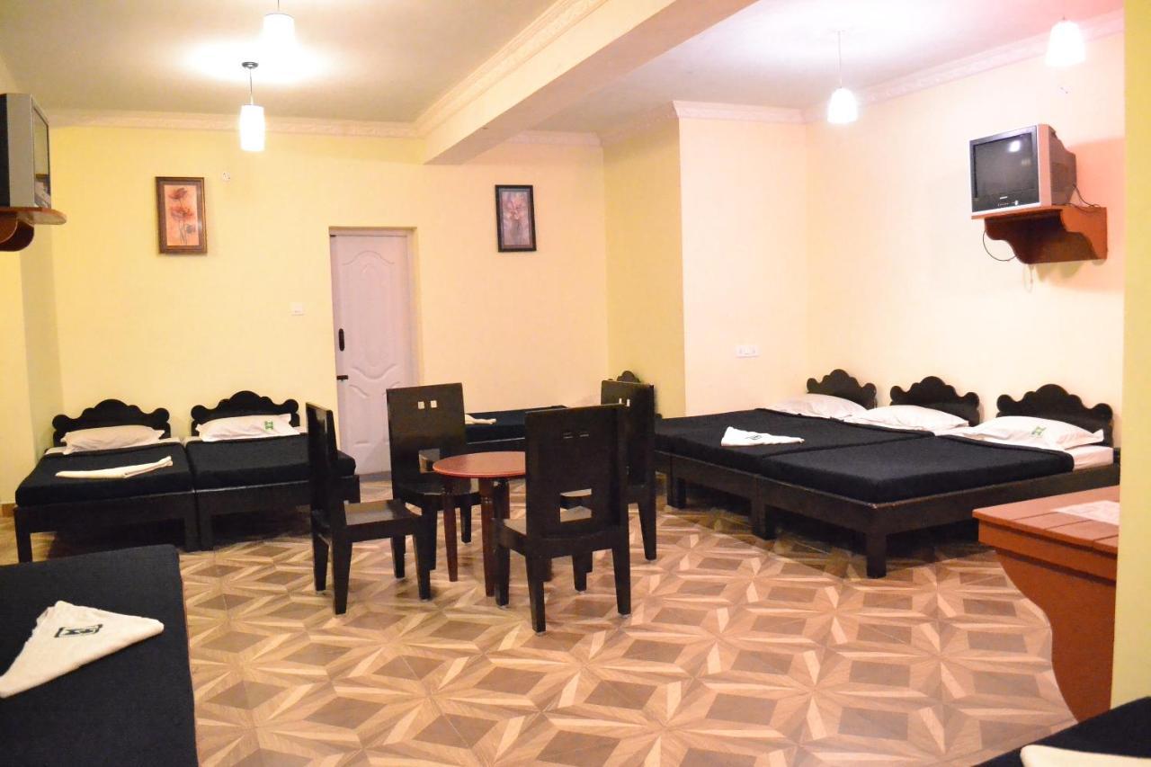 Hotel Wood Palace