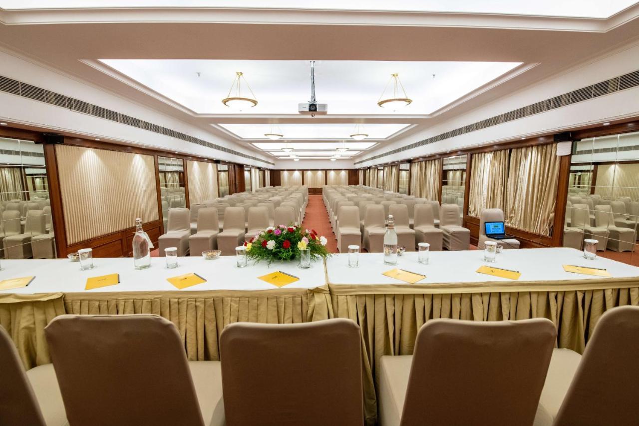 The Carlton 5*