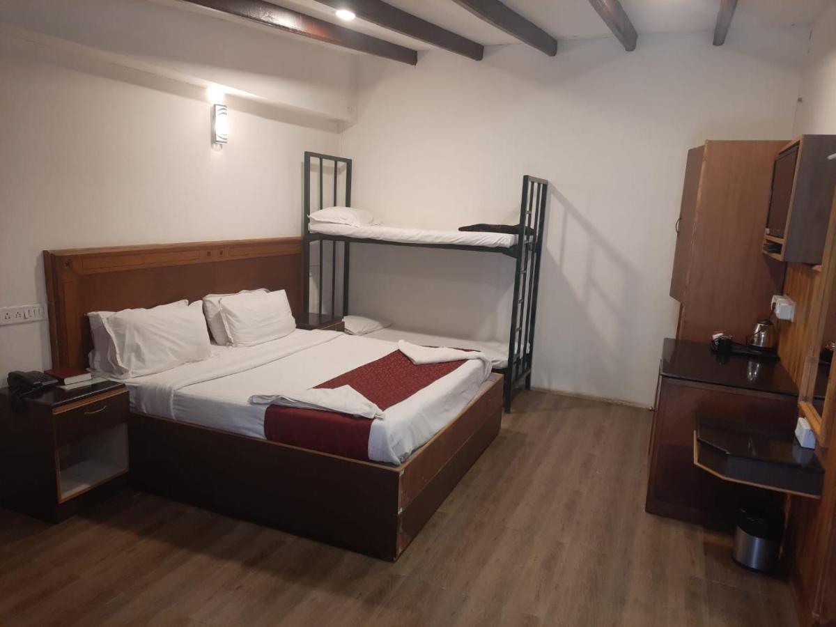 Pine Borough Hotel Kodaikanal