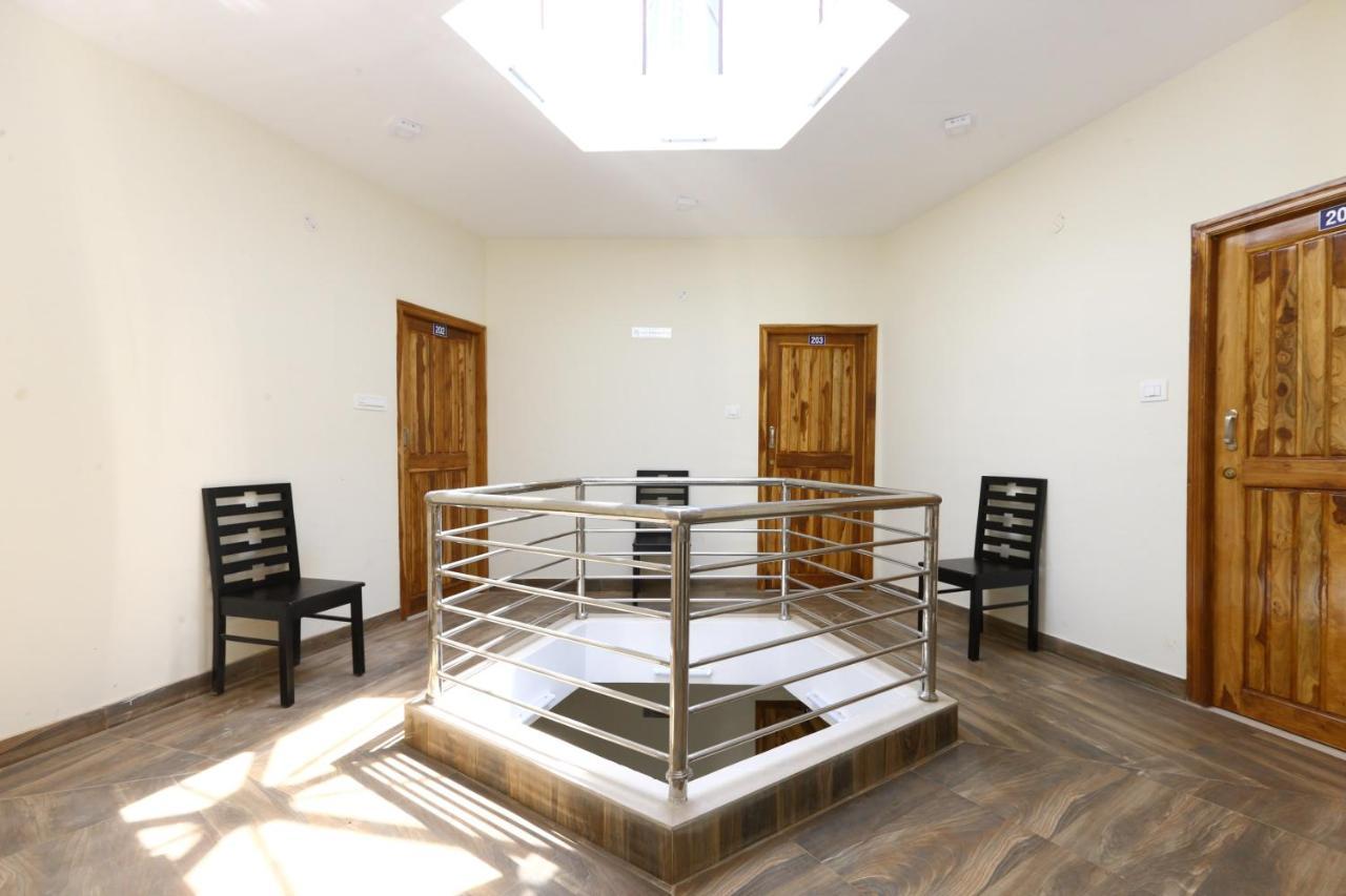 Oyo Hexa Moon Heights