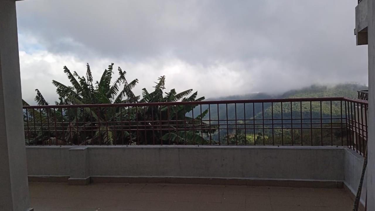 Pears Garden Hill View Homestay *