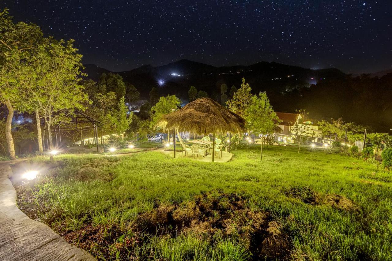 Zacs Valley Resort, 3*