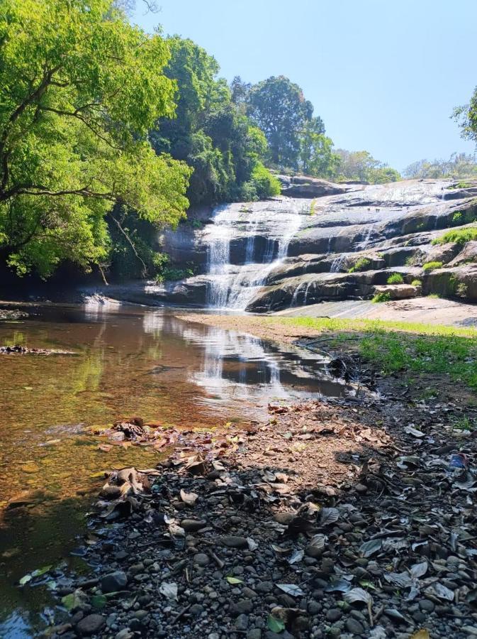 Wonderland Falls And Farm House Campsite *